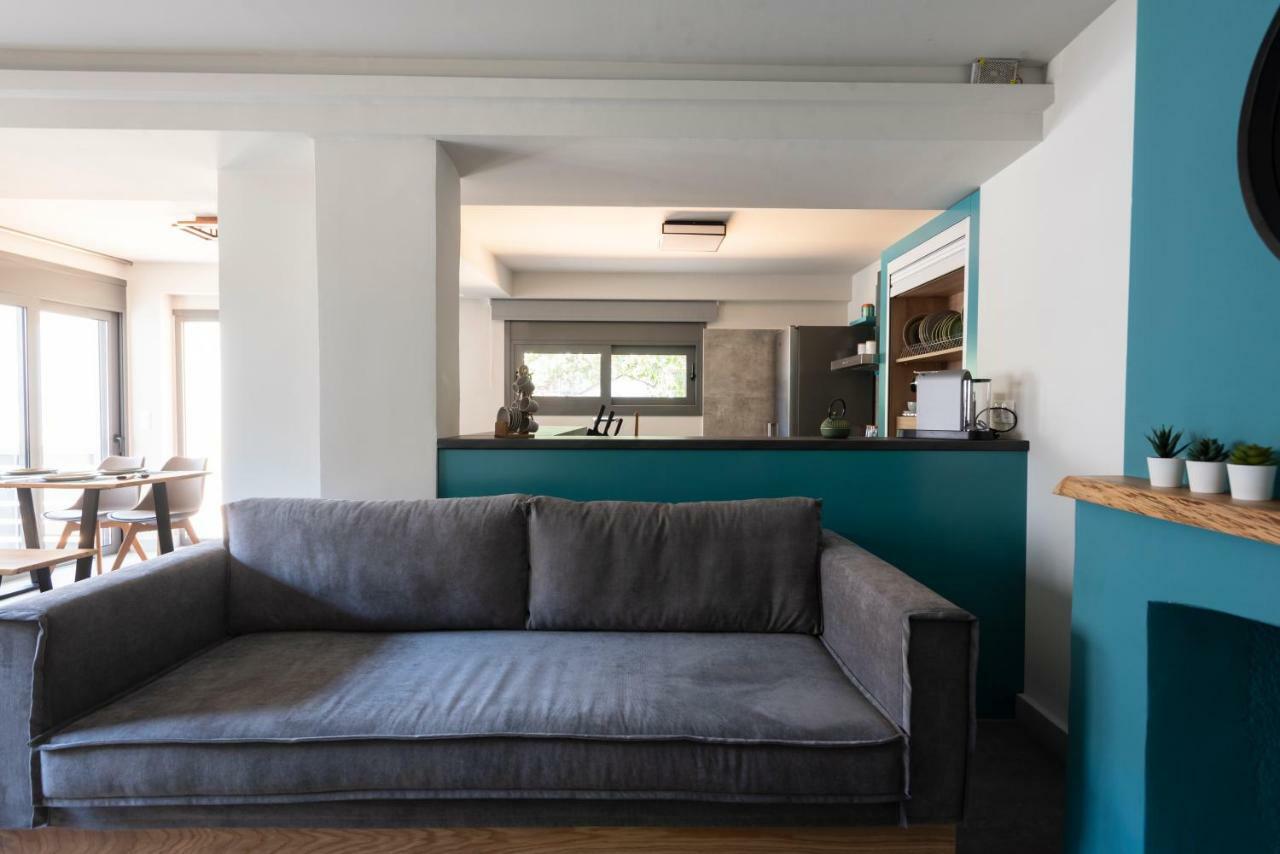 Groundfloor 2Br Apt With Smallyard Near The Heart Of Kalamáta Kültér fotó