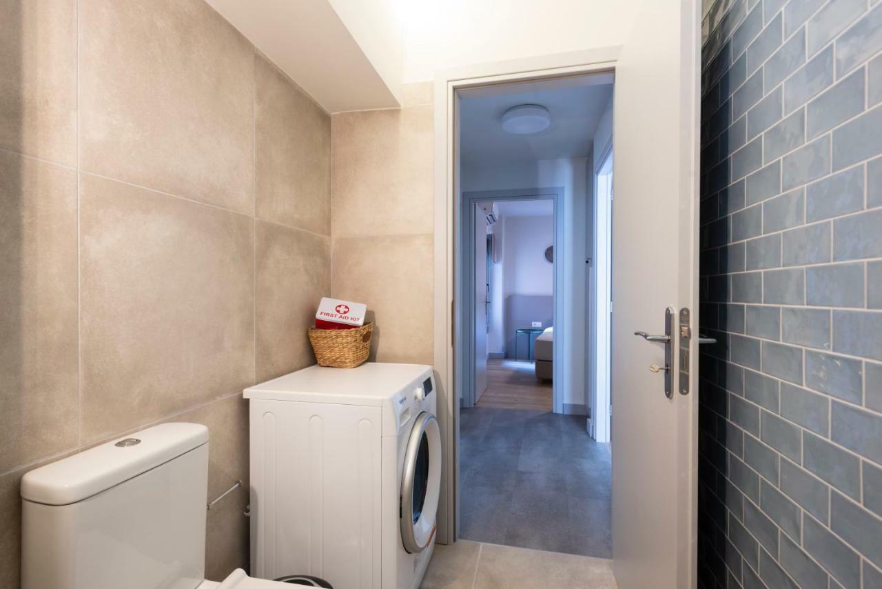 Groundfloor 2Br Apt With Smallyard Near The Heart Of Kalamáta Kültér fotó