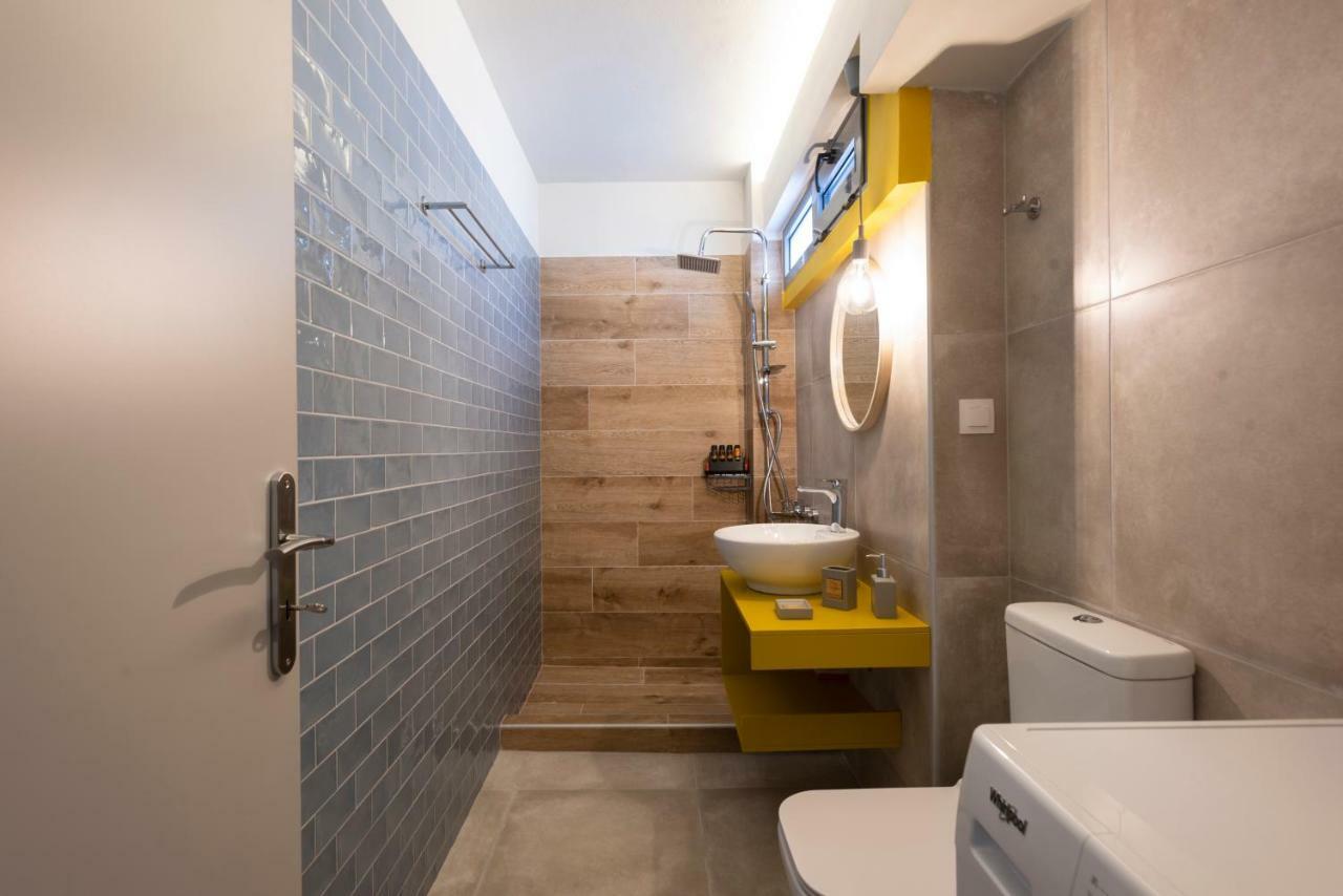 Groundfloor 2Br Apt With Smallyard Near The Heart Of Kalamáta Kültér fotó